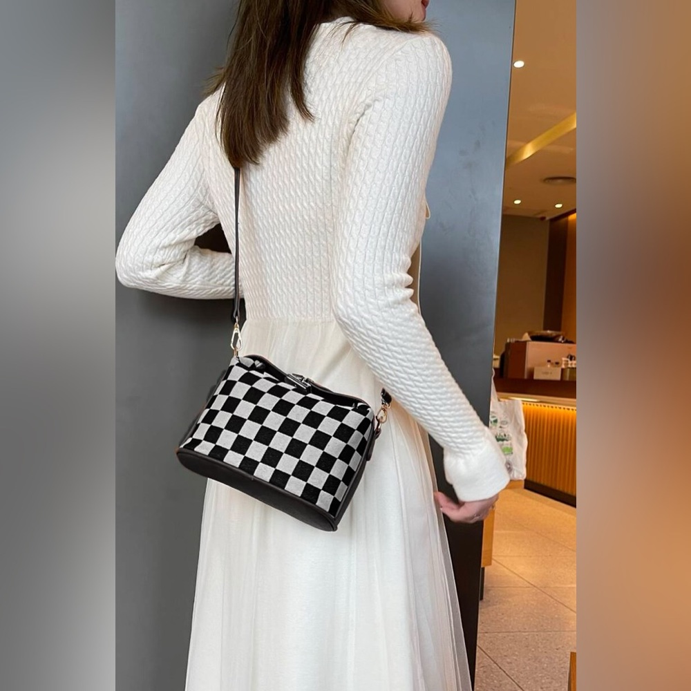 Zenana Checkered Hollace Crossbody Cube Tote Bag - Picture 3 of 3